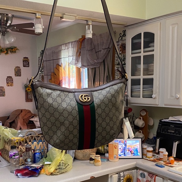 Gucci Beige and Green Monogram Shoulder Bag - Picture 1 of 12